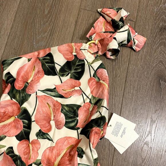 AGUA BENDITA Fresa Floral One Shoulder Swimsuit - Picture 7 of 10